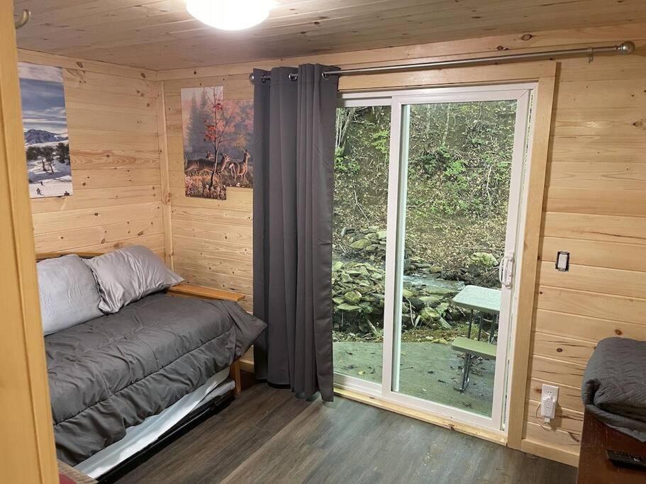 Creekside 3 Bedroom 2 Bath Cabin On Private Creek 班纳埃尔克 外观 照片
